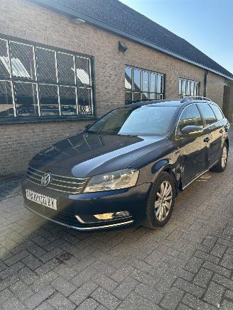skadebil auto Volkswagen Passat 1.4 TSI Comfortline 2013/1