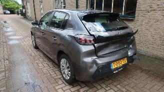 Peugeot 208 Peugeot 208 1.2 PureTech Active picture 4