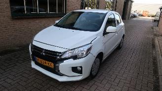 Damaged car Mitsubishi Space-star Mitsubishi Space Star 1.2 Cool+                                                                                                                                                                                                                                 2021/2