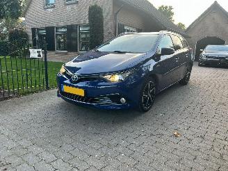 Voiture accidenté Toyota Auris Touring Sports 1.8 Hybrid Dynamic Ultimate 2019/2