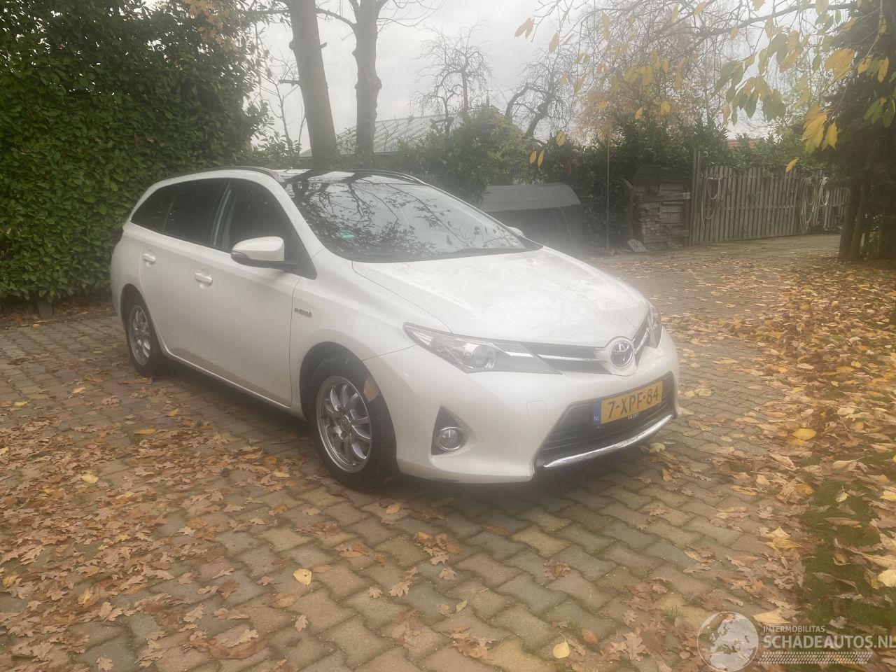 Toyota Auris Touring Sports AUTOMAAT 1.8 Hybrid Lease