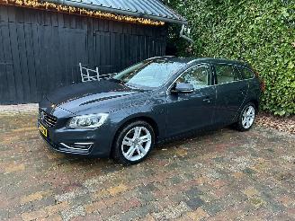 Volvo V-60 2.4 D6 AWD Plug-In Hybrid Summum picture 16