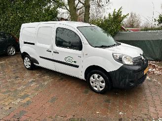 krockskadad bil bedrijf Renault Kangoo Z.E. Maxi 2018/10