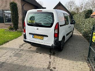 Peugeot Partner GERESERVEERD!!!120 1.6 BlueHDi 100 L1 Première picture 9