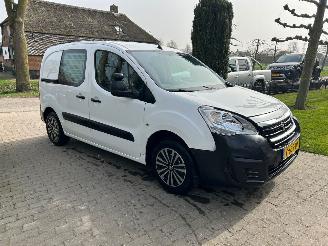 Peugeot Partner GERESERVEERD!!!120 1.6 BlueHDi 100 L1 Première picture 2