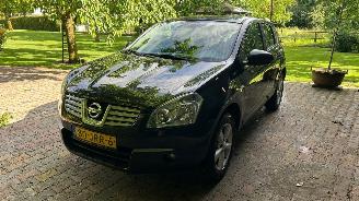 damaged passenger cars Nissan Qashqai 1.6 Acenta 2009/8