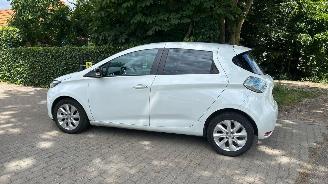 damaged passenger cars Renault Zoé Q210 Zen Quickcharge 22 kWh 2014/12