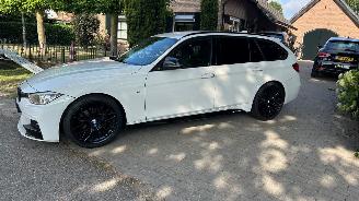 skadebil auto BMW 3-serie Touring 320i Executive AUTOMAAT 2015/3
