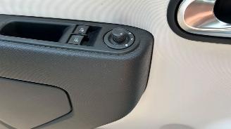 Renault Twingo 1.0 SCe Collection picture 19