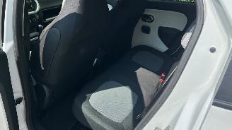 Renault Twingo 1.0 SCe Collection picture 8