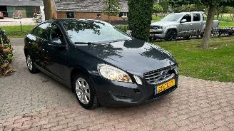 Voiture accidenté Volvo S-60 1.6 T3 Business 2012/1