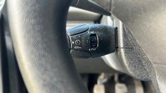 Peugeot 208 1.2 PureTech Blue Lion picture 12
