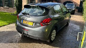 Peugeot 208 1.2 PureTech Blue Lion picture 8