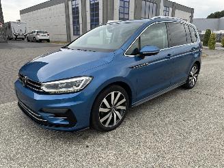Vaurioauto  passenger cars Volkswagen Touran R-LINE 2021/1