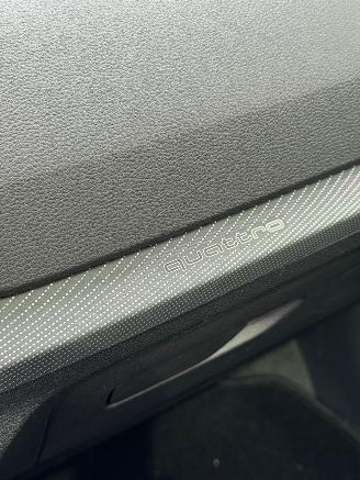 Audi SQ2 Quattro 221kw 2.0 tfsi PANO picture 5