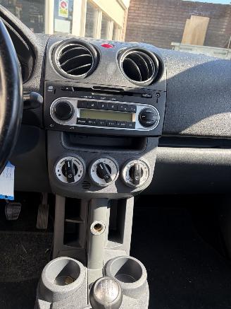 Mitsubishi Colt Cleartec picture 5