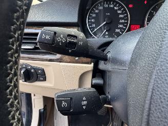 BMW 3-serie 320i High Executive picture 10