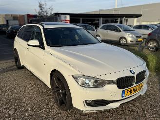 BMW 3-serie 320D Automaat Panoramadak picture 5