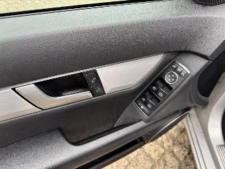 Mercedes C-klasse c180 Avantgarde 109.000 KM NAP! picture 22