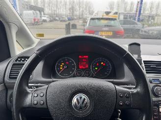 Volkswagen Touran 1.4 TSI Cross Uniek! ( Bom voll ) picture 9