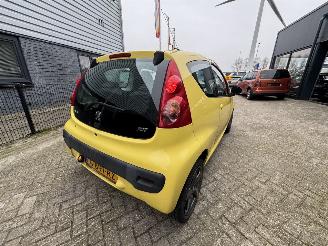 Peugeot 107 1.0-12V XR picture 4