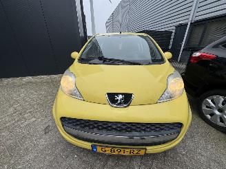 Peugeot 107 1.0-12V XR picture 6