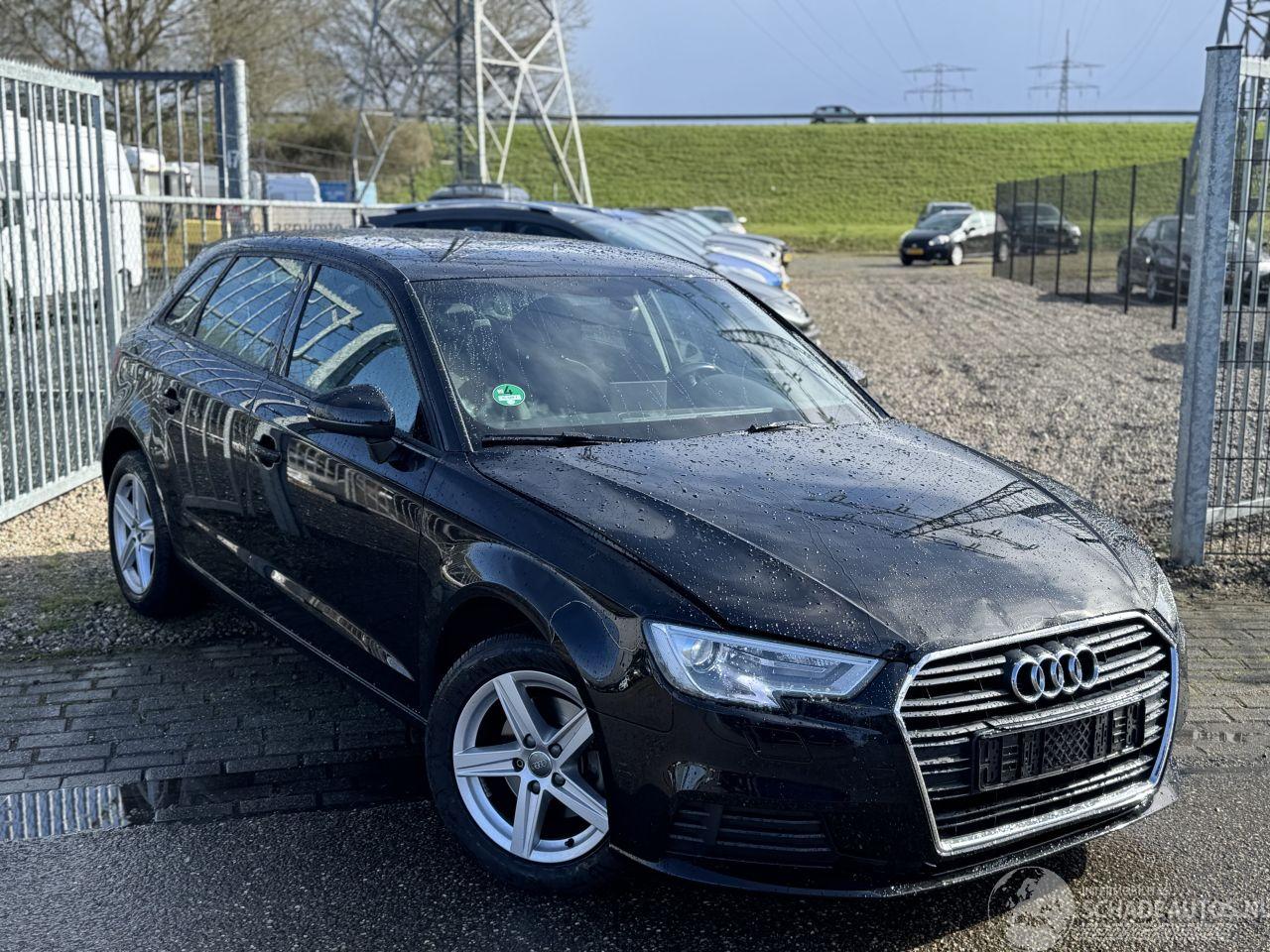 Audi A3 SPORTBACK 30TFSI Pro Line 71.000 NAP