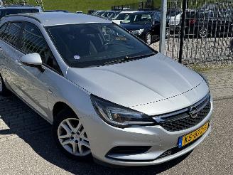 Opel Astra SPORTS TOURER 1.0 edition picture 2