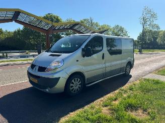 krockskadad bil auto Renault Trafic T29 L2/H1 2.0 DCI 66KW 2007/4