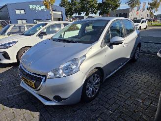 uszkodzony samochody osobowe Peugeot 208 1.4 VTI Active 2013/7
