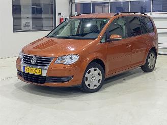 uszkodzony samochody osobowe Volkswagen Touran 1.4 TSI Comfortline 7 PERSOONS 2009/10
