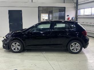 Coche accidentado Volkswagen Polo Comfortline 2018/4