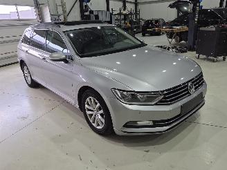 Volkswagen Passat Comfortline PANO/DSG picture 3
