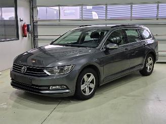 skadebil auto Volkswagen Passat comfortline 1.6 TDI euro6b 2017/5