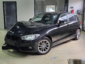 krockskadad bil auto BMW 1-serie 1-Reeks (2015) 5-deurs (F20N) 2017/9