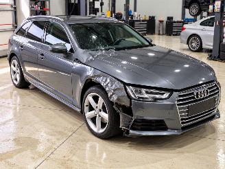 krockskadad bil auto Audi A4 Avant 2.0 TDI B9 S line 2018/5