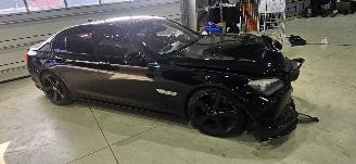 Voiture accidenté BMW 7-serie 750i Motor gereviseerd! 2009/11