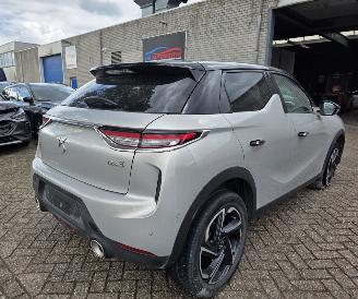 damaged passenger cars DS Automobiles DS 3 Crossback Grand-Chic Automaat Leder Head-Up Navi Matrix-Led Camera Massage Sport-Mode 114KW/155PK 2021/4