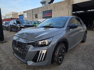 Auto incidentate Peugeot 208 GT Automaat Pano Led Keyless Camera Navi Drive-Mode Leder Sfeerverl. 74KW/101PK 2024/6