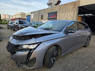 Unfallwagen Peugeot 308 Allure Automaat Virtual Keyless Camera Navi Led 96KW/131PK 2023/12