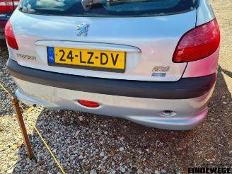 Peugeot 206 206 (2A/C/H/J/S), Hatchback, 1998 / 2012 1.4 XR,XS,XT,Gentry picture 12