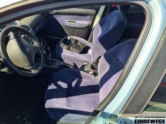 Peugeot 206 206 (2A/C/H/J/S), Hatchback, 1998 / 2012 1.4 XR,XS,XT,Gentry picture 4