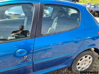 Peugeot 206 206 (2A/C/H/J/S), Hatchback, 1998 / 2012 1.4 XR,XS,XT,Gentry picture 8