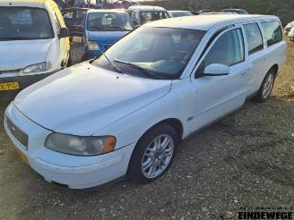 Uttjänta bilar auto Volvo V-70 V70 (SW), Combi, 1999 / 2008 2.4 D5 20V 2004/10