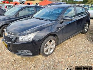 Auto da rottamare Chevrolet Cruze Cruze (305), Hatchback, 2010 / 2015 1.8 16V VVT 2012/3