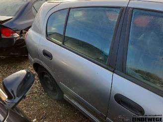 Nissan Almera Almera (N16), Hatchback, 2000 / 2006 1.5 16V picture 12