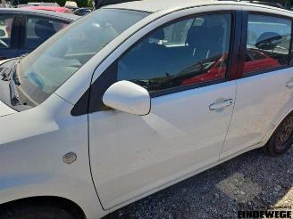 Daihatsu Sirion Sirion 2 (M3), Hatchback, 2005 1.0 12V DVVT picture 8