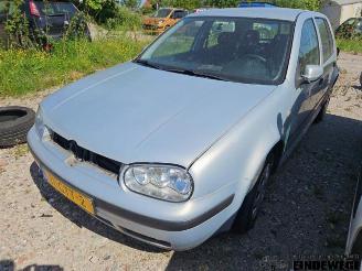 uszkodzony samochody osobowe Volkswagen Golf Golf IV (1J1), Hatchback, 1997 / 2005 1.4 16V 2000/6
