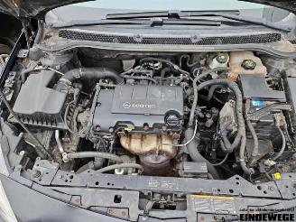 Opel Astra Astra J Sports Tourer (PD8/PE8/PF8), Combi, 2010 / 2015 1.4 16V ecoFLEX picture 7