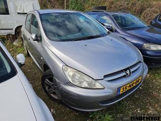 Vrakbiler auto Peugeot 307 307 (3A/C/D), Hatchback, 2000 / 2009 2.0 16V 2004/1